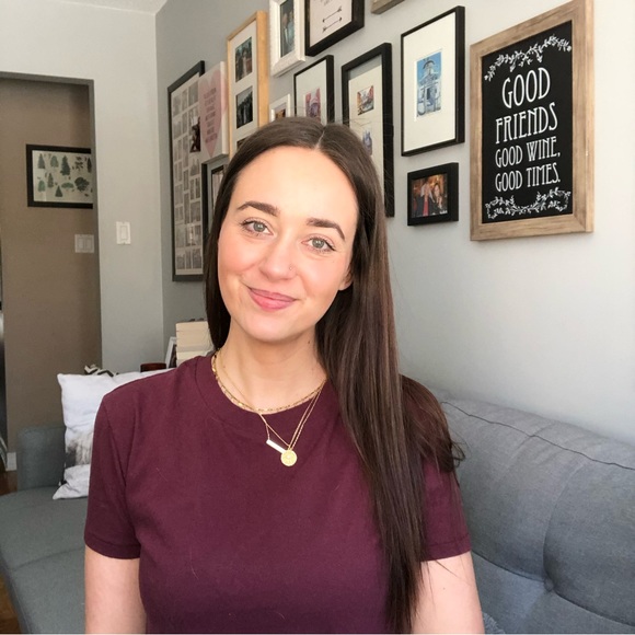 WELCOME TO MY CLOSET! 👋🏼 - Picture 2 of 5